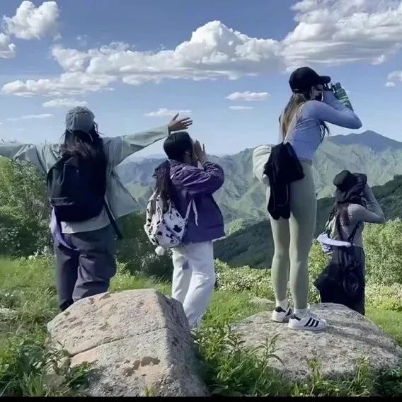 北京全女團爬山驚魂：這50多個姑娘身上到底發生了什麼？