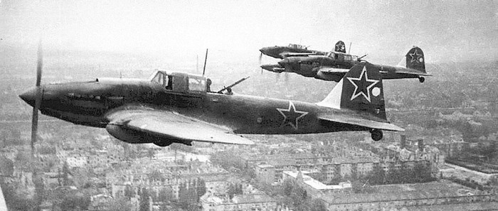 產量超過3萬架！蘇聯空軍的王牌戰機，東線戰場德國坦克的噩夢