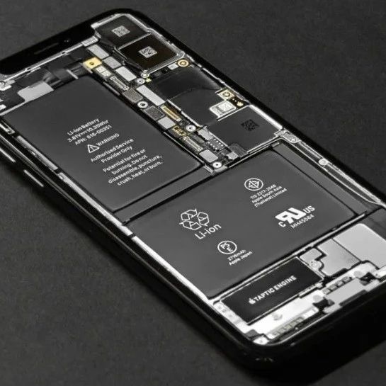 新iPhone的電池用上黑科技，反人類設計被幹掉了？