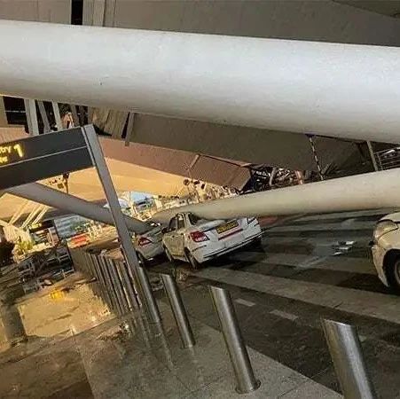 突發！印度首都一機場屋頂坍塌
